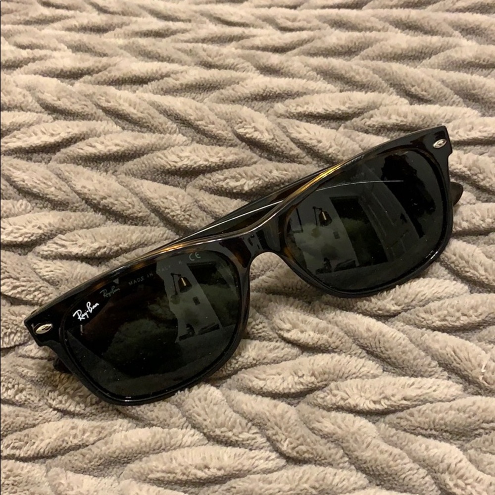 RayBan